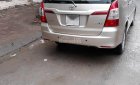 Toyota Innova 2014 - Bán Toyota Innova đời 2014, màu vàng, giá tốt