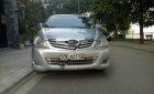 Toyota Innova 2.0 2010 - Cần bán xe cũ Toyota Innova 2.0 năm sản xuất 2010, màu bạc