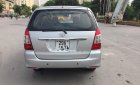 Toyota Innova 2.0E 2013 - Bán Toyota Innova 2.0E sản xuất năm 2013, màu bạc số sàn giá cạnh tranh