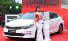 Kia Optima 2.0 AT 2018 - Bán xe Kia Optima 2.0 AT đời 2018, màu trắng, giá chỉ 772 triệu