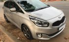 Kia Rondo 2.0AT 2017 - Cần bán xe Kia Rondo 2017 số tự động, màu bạc