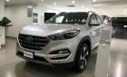 Hyundai Tucson 2.0 2018 - Bán Hyundai Tucson bạc xe có sẵn giao ngay, hỗ trợ vay trả góp, LH để được giá tốt nhất, Hotline 0903175312