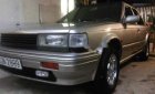 Nissan Bluebird MT 1989 - Cần bán gấp Nissan Bluebird MT đời 1989, xe nhập, máy êm