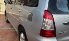 Toyota Innova 2.0E 2013 - Bán xe Toyota Innova 2.0E năm sản xuất 2013, màu bạc