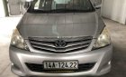 Toyota Innova   2010 - Cần bán Toyota Innova đời 2010, màu bạc, xe gia đình