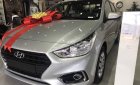 Hyundai Accent AT 2018 - Bán xe Hyundai Accent AT sản xuất năm 2018, màu bạc, giá chỉ 555 triệu