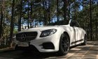 Mercedes-Benz E class E300 AMG CBU 2017 - Cần bán xe cũ Mercedes E300 AMG CBU sản xuất 2017, màu trắng, nhập khẩu nguyên chiếc như mới