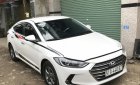 Hyundai Elantra GLS 1.6MT 2017 - Bán Hyundai Elantra GLS 1.6MT màu trắng, số sàn, sản xuất 2017, biển Sài Gòn, đi 28000km