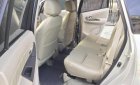 Toyota Innova 2.0 E 2015 - Bán ô tô Toyota Innova 2.0 E đời 2015, màu bạc, mới chạy 42000 km