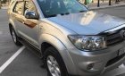 Toyota Fortuner   G  2010 - Cần bán xe Toyota Fortuner G sản xuất 2010, màu bạc, giá 605tr