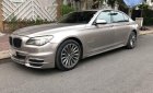 BMW 7 Series  750Li 2010 - Bán BMW 7 Series 750Li năm sản xuất 2010, màu ghi vàng