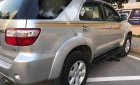 Toyota Fortuner   G  2010 - Cần bán xe Toyota Fortuner G sản xuất 2010, màu bạc, giá 605tr