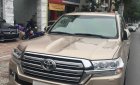 Toyota Land Cruiser VX 4.6  2016 - Bán xe Toyota Land Cruiser VX 4.6 đời 2017, màu vàng, nhập khẩu nguyên chiếc