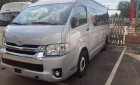 Toyota Hiace   2018 - Cần bán Toyota Hiace đời 2019, 15 chỗ, màu bạc, nhập khẩu