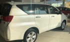 Toyota Innova 2.0V AT 2018 - Bán ô tô Toyota Innova 2.0V AT đời 2019, màu trắng, 946tr