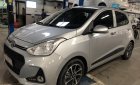 Hyundai Grand i10 1.2MT 2017 - Bán Hyundai Grand i10 1.2MT 2017, giá có TL cho ae thiện chí xem xe, có hỗ trợ trả góp