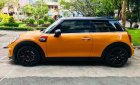 Mini Cooper At 2016 - Bán gấp Mini Cooper 2016 tự động, màu vàng, đẹp mới nhất Sài Gòn