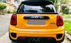 Mini Cooper At 2016 - Bán gấp Mini Cooper 2016 tự động, màu vàng, đẹp mới nhất Sài Gòn