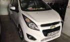 Chevrolet Spark 2015 - Cần bán gấp Chevrolet Spark sản xuất 2015, màu trắng, giá tốt