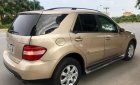 Mercedes-Benz ML Class ML350 2005 - Cần bán lại xe Mercedes ML350 đời 2005, màu vàng, nhập khẩu nguyên chiếc