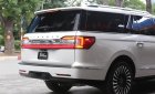 Lincoln Navigator  L 2018 - Cần bán Lincoln Navigator L năm sản xuất 2018, màu trắng, xe nhập