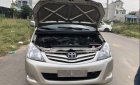 Toyota Innova MT 2010 - Cần bán lại xe Toyota Innova MT sản xuất năm 2010, màu bạc