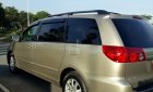 Toyota Sienna LE 2007 - Cần bán lại xe Toyota Sienna LE năm sản xuất 2007, màu vàng, xe nhập còn mới