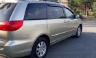 Toyota Sienna LE 2007 - Cần bán lại xe Toyota Sienna LE năm sản xuất 2007, màu vàng, xe nhập còn mới