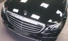 Mercedes-Benz E class E200 2017 - Cần bán Mercedes E200 2018 màu đen chính hãng, đã qua sử dụng