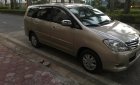 Toyota Innova G 2012 - Tôi muốn bán xe Toyota Innova 2.0G màu ghi vàng, sx 2012, chính chủ gia đình từ đầu