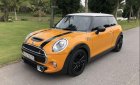 Mini Cooper S 2017 - Cần bán Mini Cooper S năm sản xuất 2017, màu vàng, nhập khẩu nguyên chiếc như mới