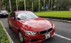 BMW 3 Series   320i  2012 - Cần bán xe BMW 3 Series 320i 2012, màu đỏ như mới, giá 810tr