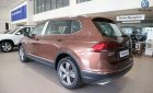 Volkswagen Tiguan 2018 - Bán ô tô 7 chỗ gầm cao đời 2018, nhập từ Đức, có xe giao ngay, vay 85%