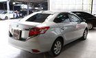 Toyota Vios E 1.5MT 2016 - Bán Toyota Vios E 1.5MT màu bạc số sàn sản xuất 2016 biển Sài Gòn đi 63000km