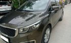 Kia Sedona 2.2L DATH 2016 - Bán xe Kia Sedona 2.2L DATH đời 2016, màu nâu chính chủ