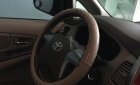 Toyota Innova E 2016 - Bán xe Toyota Innova E đời 2016, màu kem (be)