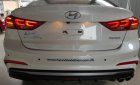 Hyundai Elantra Sport 1.6 AT 2018 - Cần bán Hyundai Elantra Sport 1.6 AT đời 2018, màu trắng