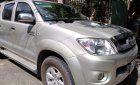 Toyota Hilux 2011 - Bán Toyota Hilux sản xuất 2011, màu bạc, giá chỉ 420 triệu