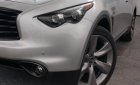 Infiniti QX70   2016 - Cần tiền bán gấp xe Infiniti QX70 2016, xe màu bạc