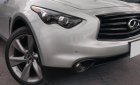 Infiniti QX70   2016 - Cần tiền bán gấp xe Infiniti QX70 2016, xe màu bạc