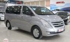 Hyundai Starex   2.4MT 2015 - Bán Hyundai Starex 2.4MT đời 2015, màu bạc, nhập khẩu nguyên chiếc