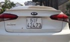 Kia Cerato MT 2016 - Bán Kia Cerato MT đời 2016, màu trắng chính chủ, giá tốt