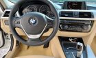 BMW 3 Series 320LCi 2015 - Bán BMW 320 LCi 2015, xe đi 28000km, zin 100%, xe xuất hóa đơn, cam kết chất lượng bao kiểm tra hãng