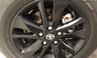 Toyota Innova Venturer 2018 - Bán ô tô Toyota Innova Venturer năm sản xuất 2018, màu đỏ