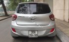 Hyundai Grand i10 1.0MT 2015 - Cần bán lại xe Hyundai Grand i10 1.0MT đời 2015, màu bạc, xe còn mới và nguyên bản toàn bộ