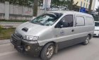 Hyundai Starex Van 2.5 MT 2002 - Cần bán Hyundai Starex Van 2.5 MT năm 2002, màu bạc, xe chạy dầu