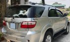 Toyota Fortuner 2011 - Cần tiền tiêu Tết bán Fortuner 2011, số tự động, máy xăng, màu bạc