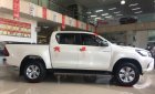 Toyota Hilux 2019 - Bán Hilux 2.4 4x4 MT giao ngay, giá cực tốt 0906882329