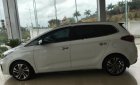 Kia Rondo GAT 2019 - Cần bán xe Kia Rondo GAT năm sản xuất 2019, màu trắng, giá tốt