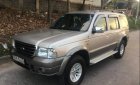 Ford Everest 2005 - Gia đình bán Ford Everest 2005, màu vàng, máy dầu